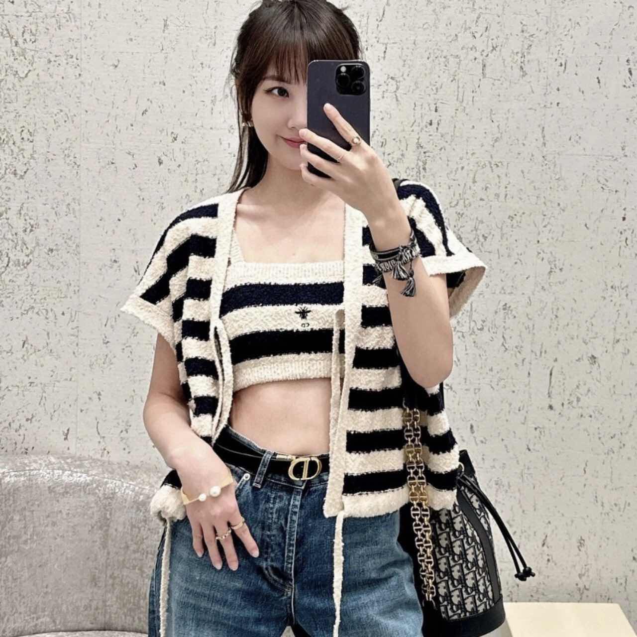 全新未使用 DIOR/迪奥 积分-100汤/P215360651/条纹两件套针织衫