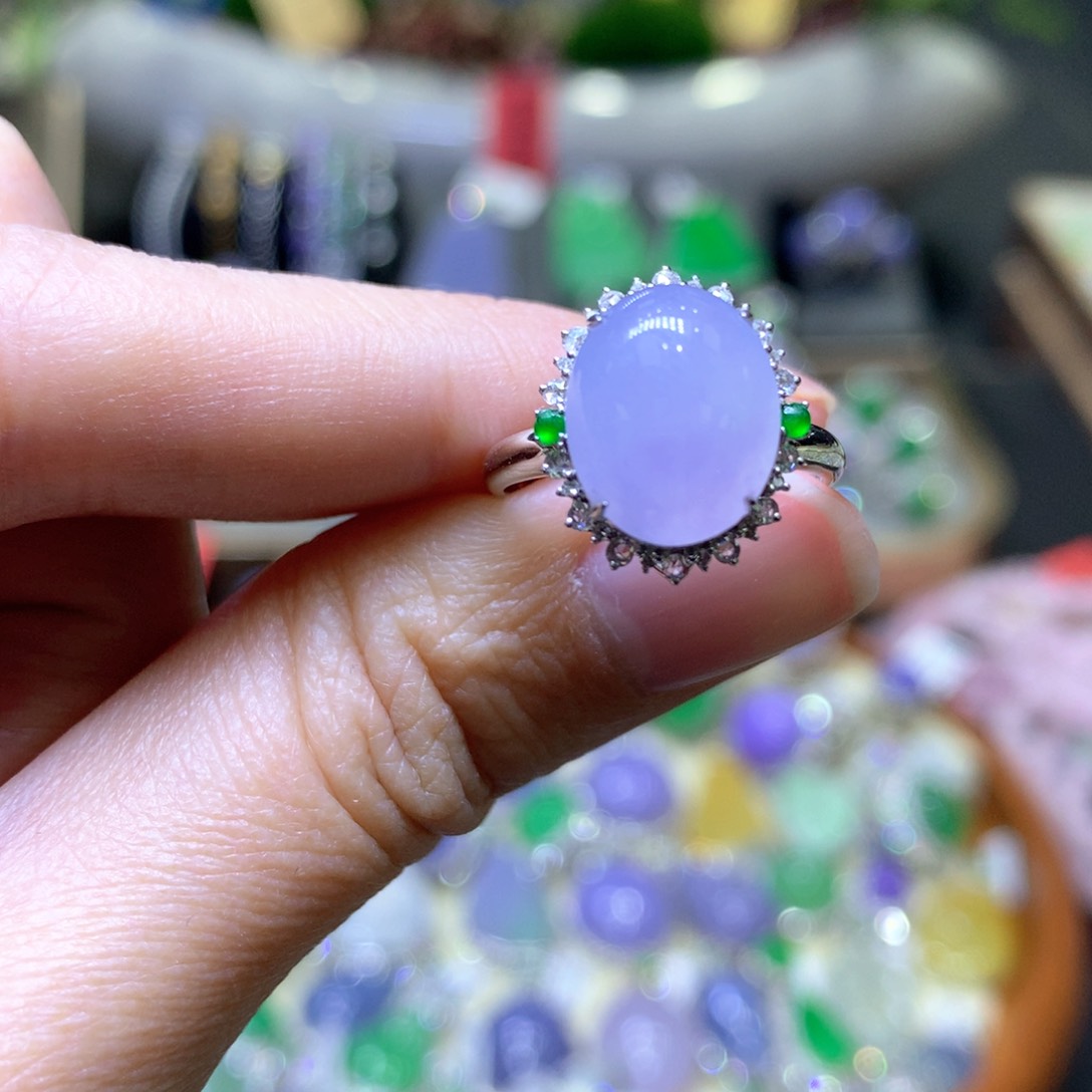 【闪购商品】翡翠颈饰18K金镶嵌翡翠吊坠项链