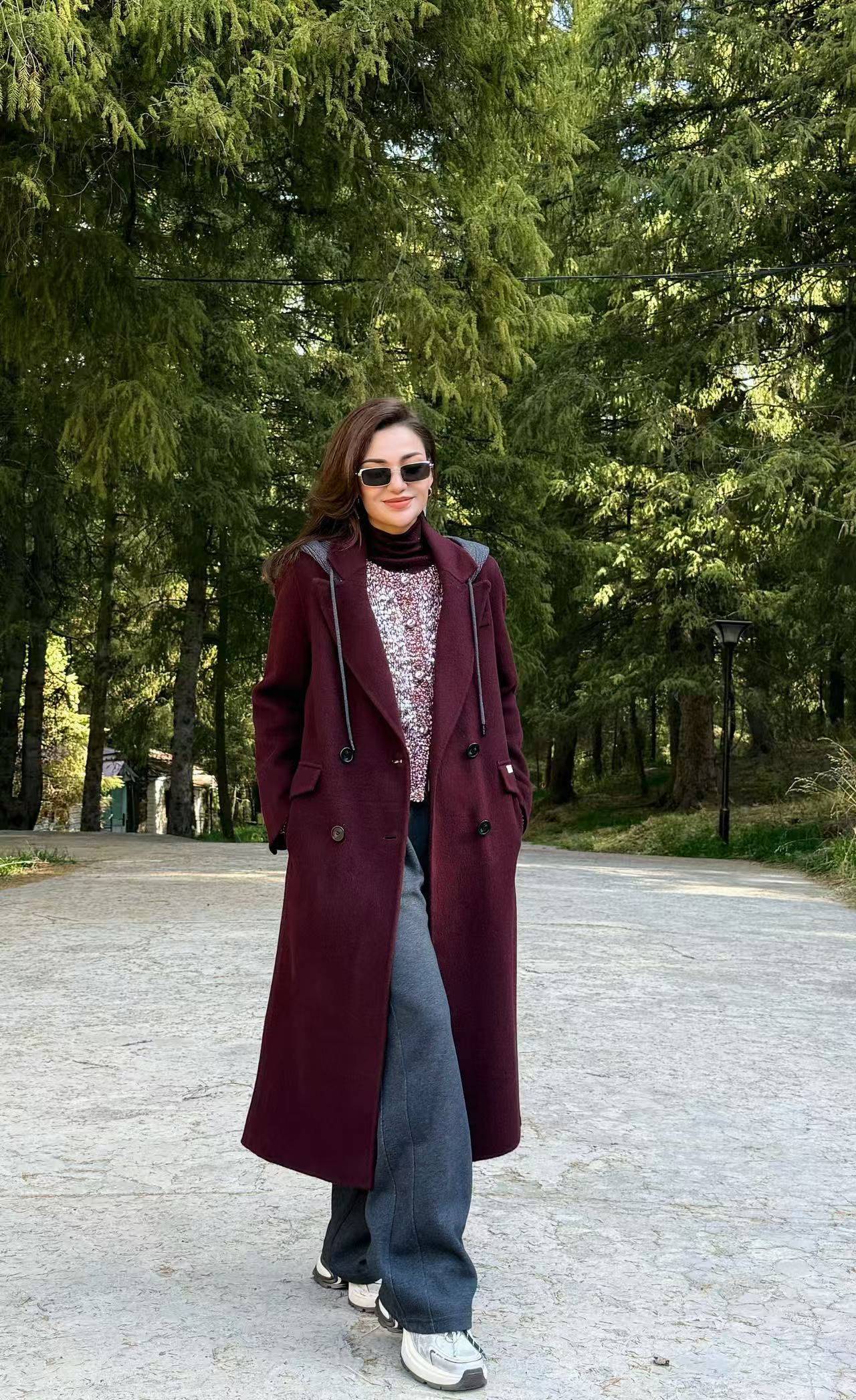 MUBINE 秋冬新款西装领可拆连帽设计感赫本风超细羊毛大衣 25253