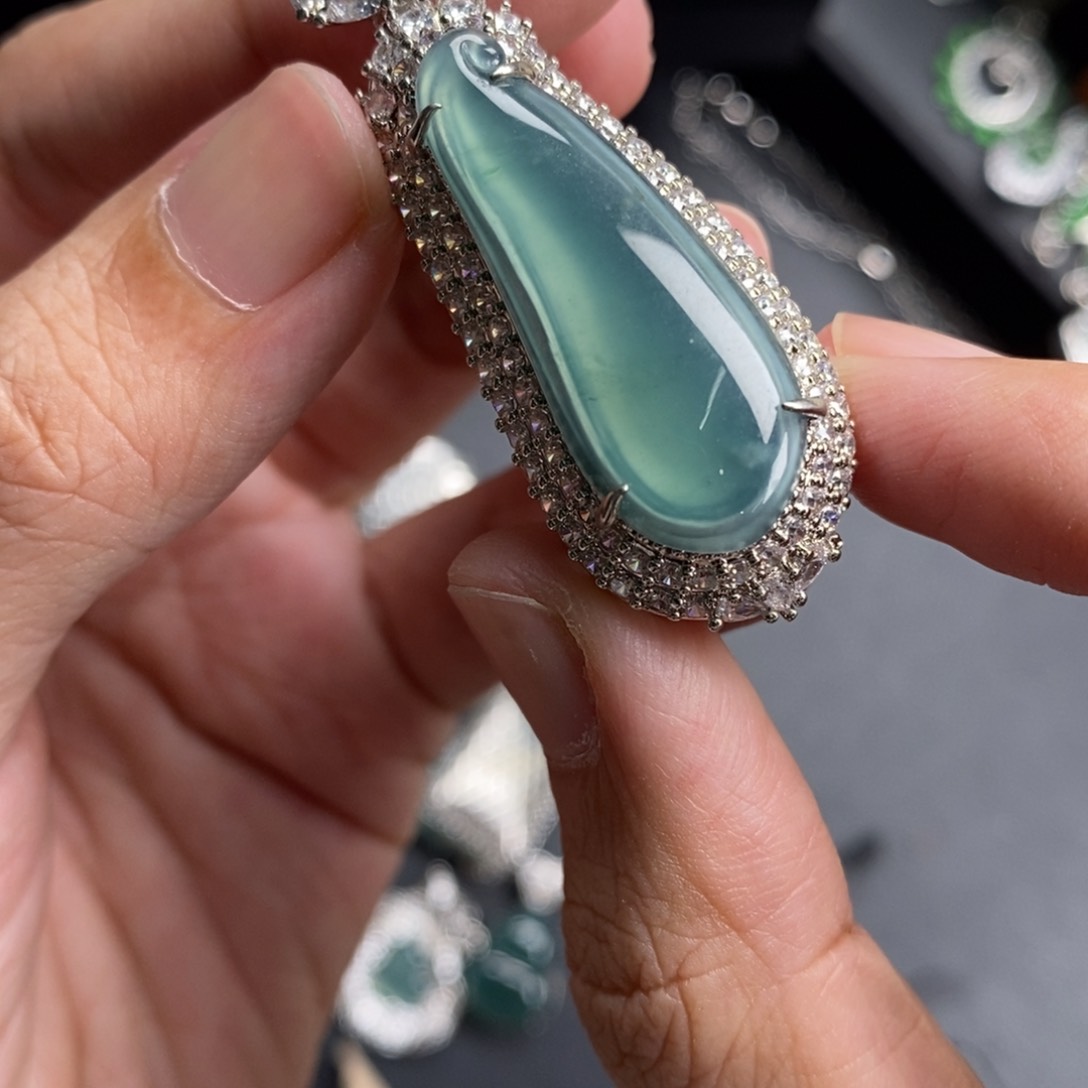 未镶嵌挂件翡翠翡翠