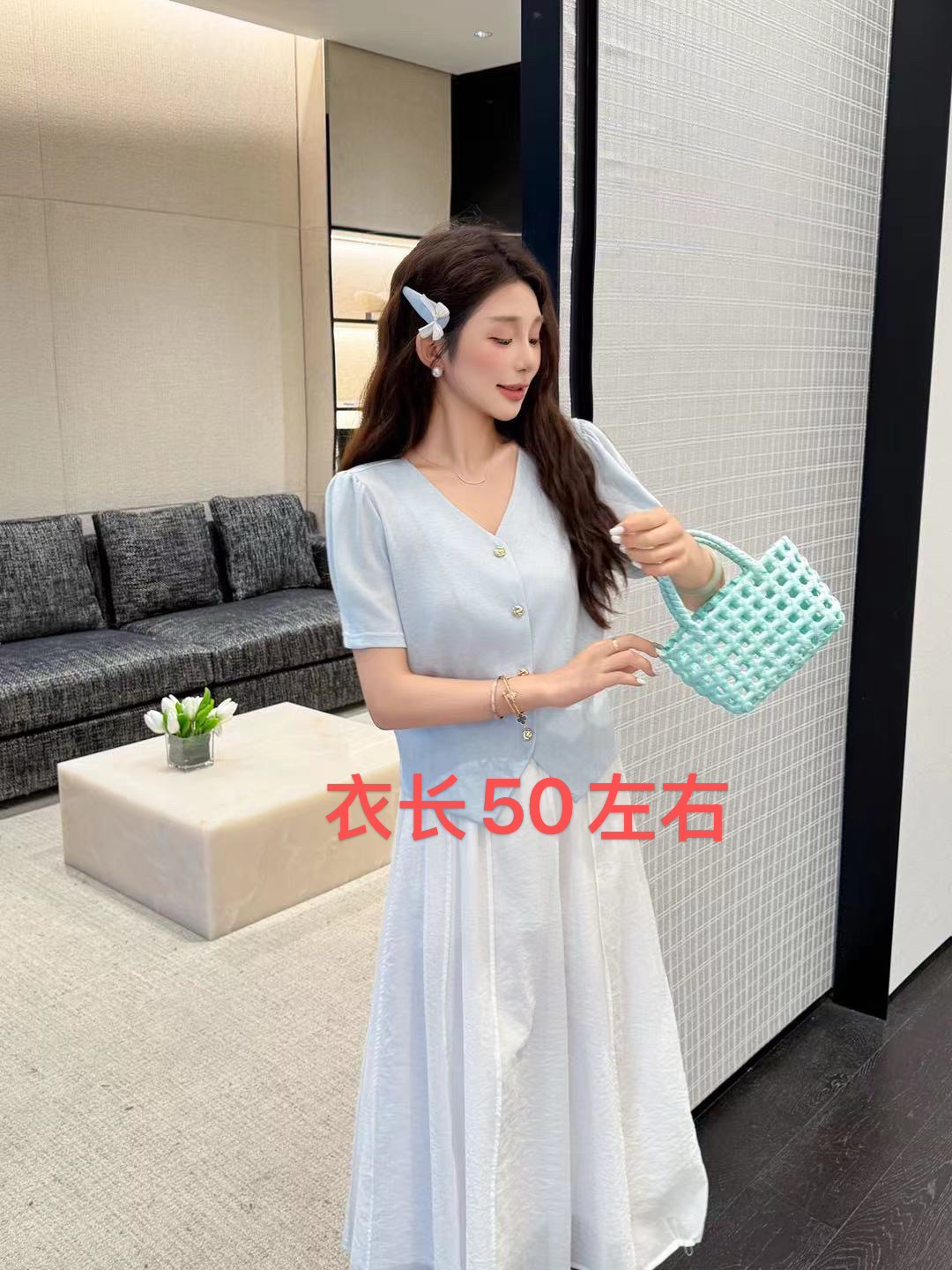 思情依人90136夏季新款V领短袖衬衫百搭显瘦短款衬衣小衫