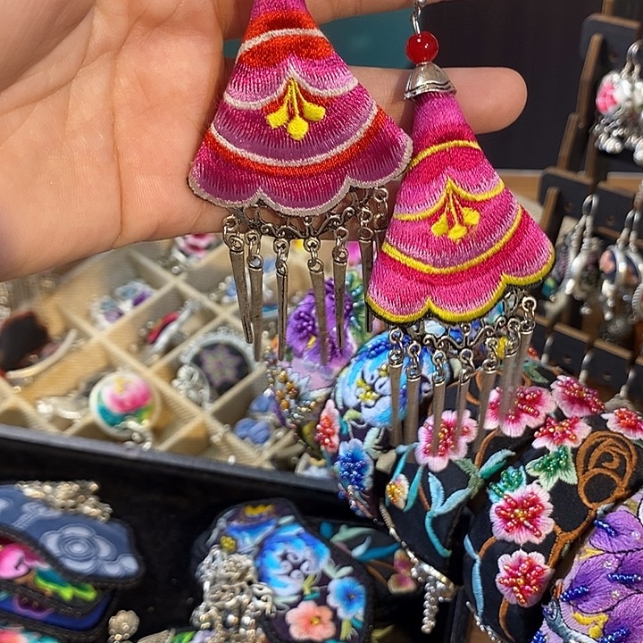 三醋酯纤维耳环耳钉