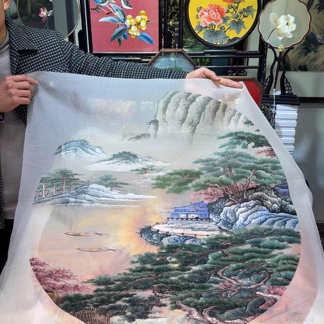 刺绣刺绣工艺精湛