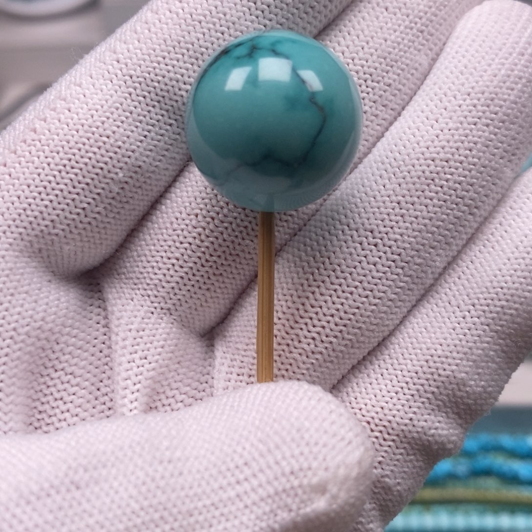 绿松石未镶嵌原矿纯干料绿松石