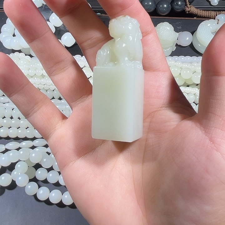 和田玉未镶嵌吊坠(不含链)印章