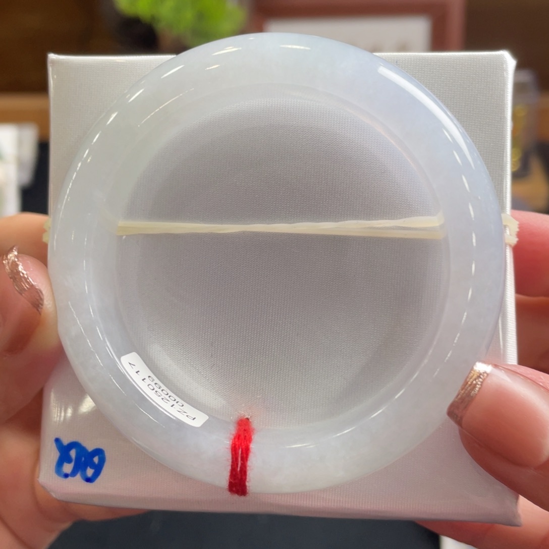 翡翠手镯未镶嵌52.7 正圈