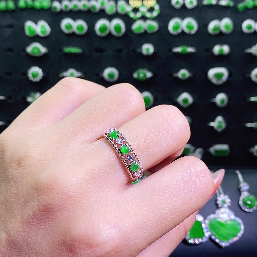 翡翠银S925镶嵌戒指多样性