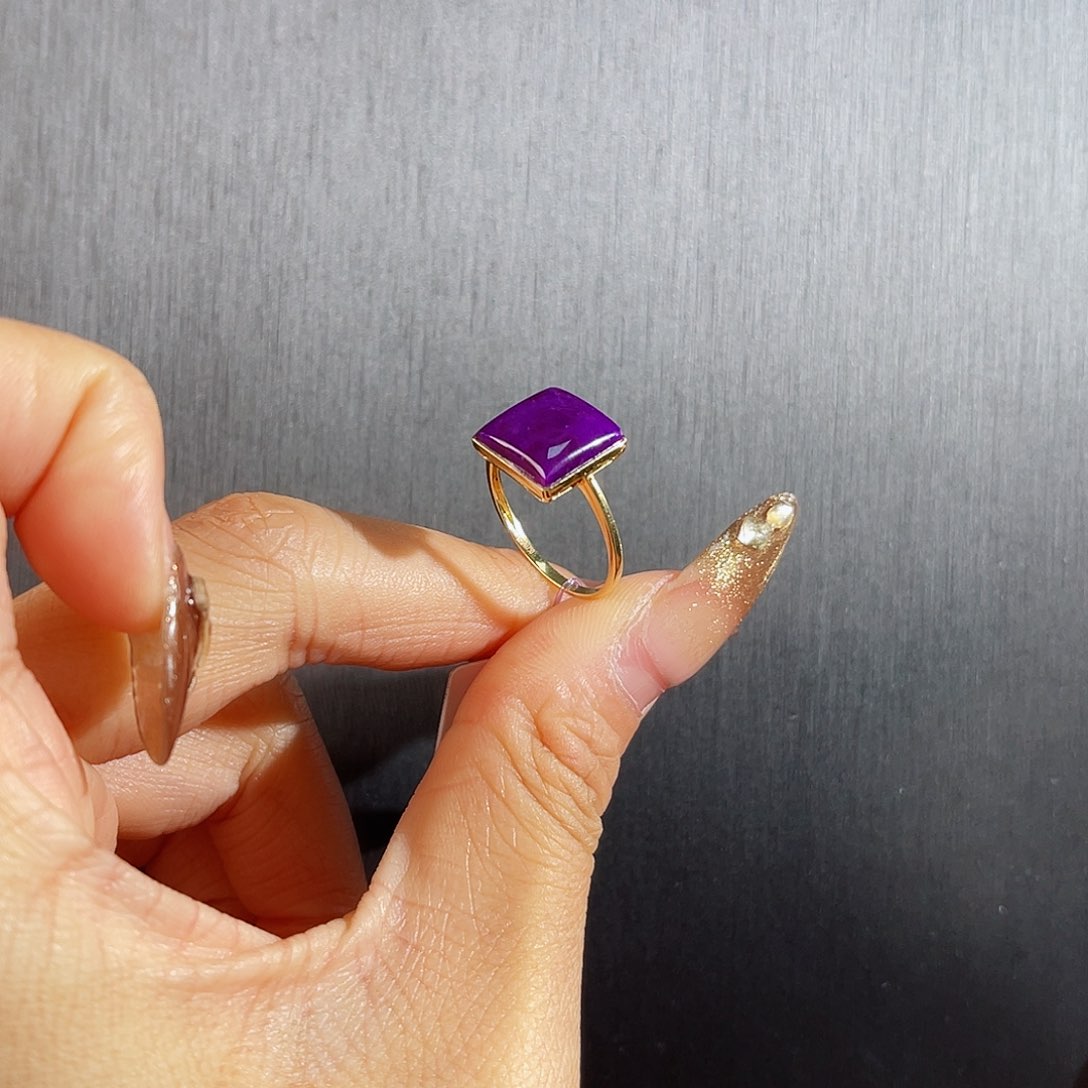 苏纪石（舒俱来）戒指18K金镶嵌