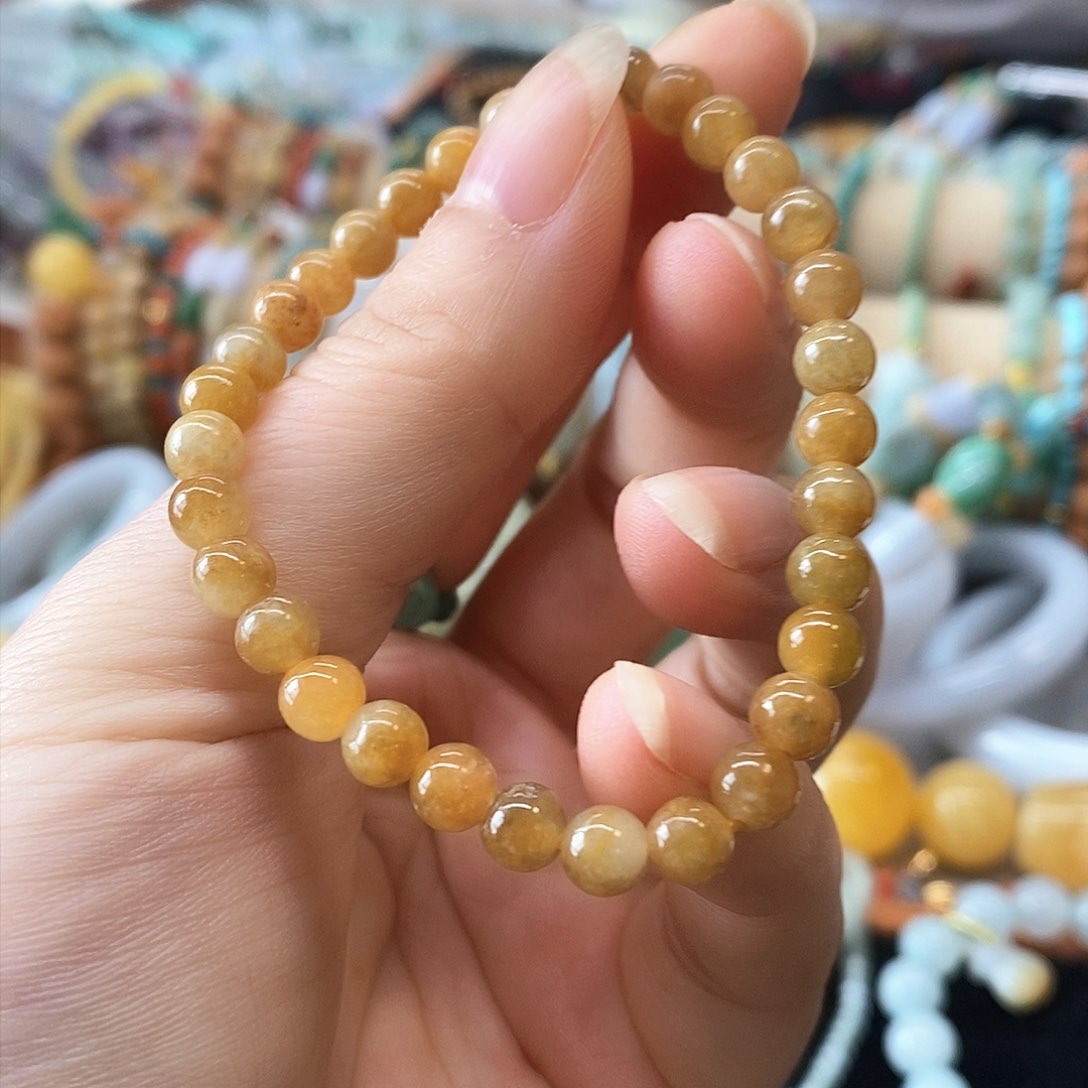 翡翠颈饰未镶嵌翡翠手串