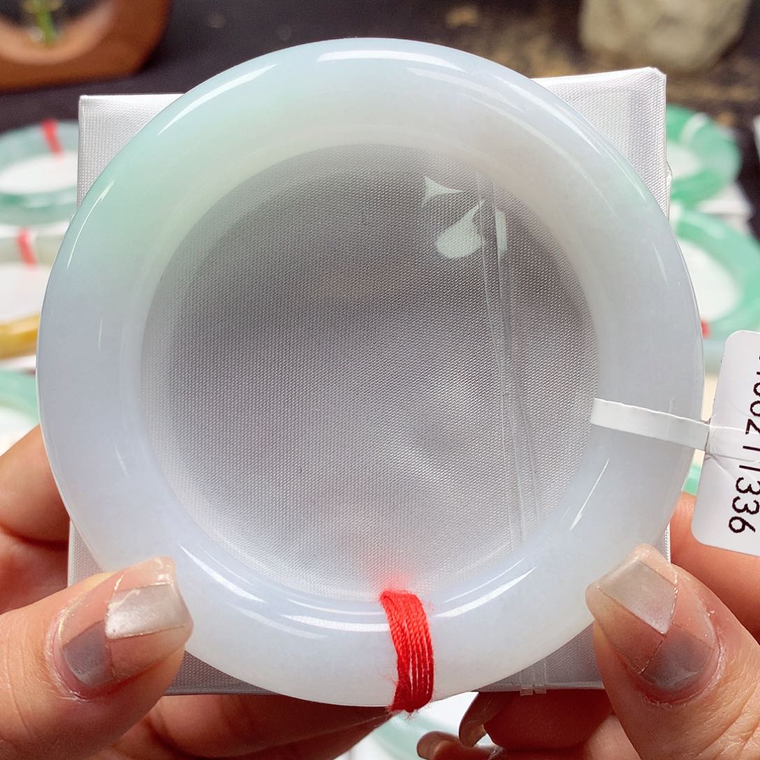 翡翠手镯未镶嵌53圆13号88