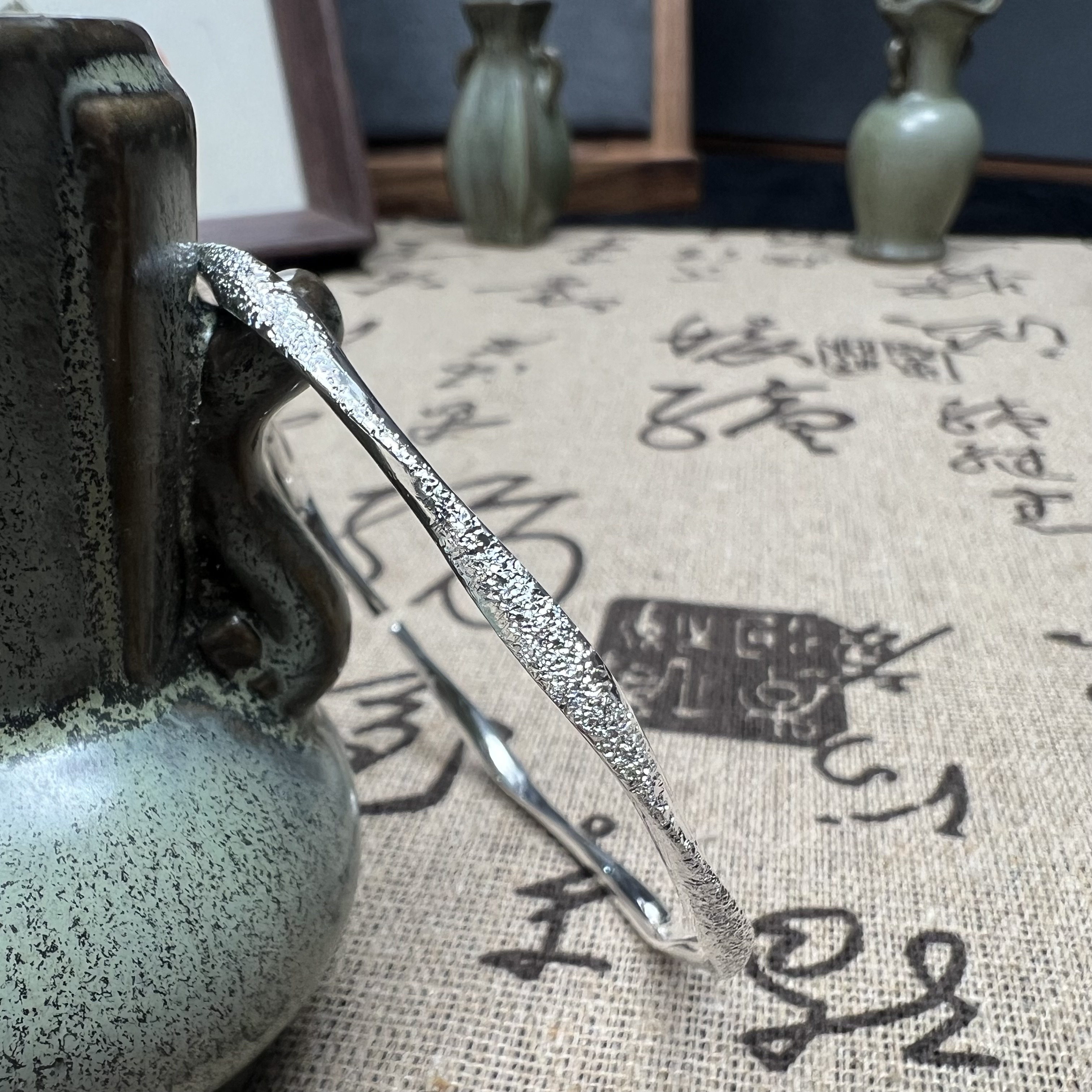 足银手镯 开口细款莫比乌斯满天星手镯时尚经典百搭好看