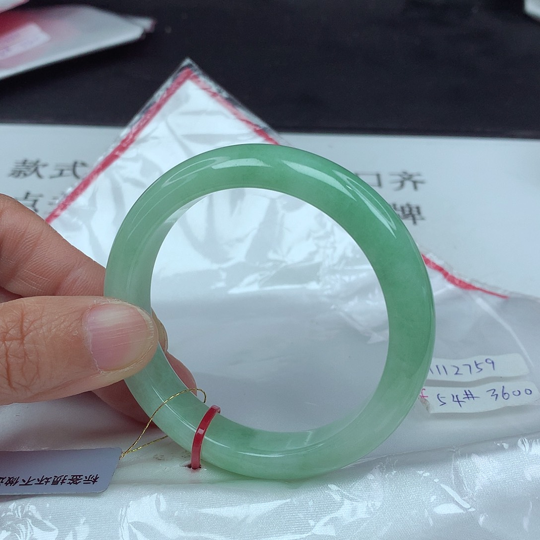 翡翠手镯未镶嵌54圈2759