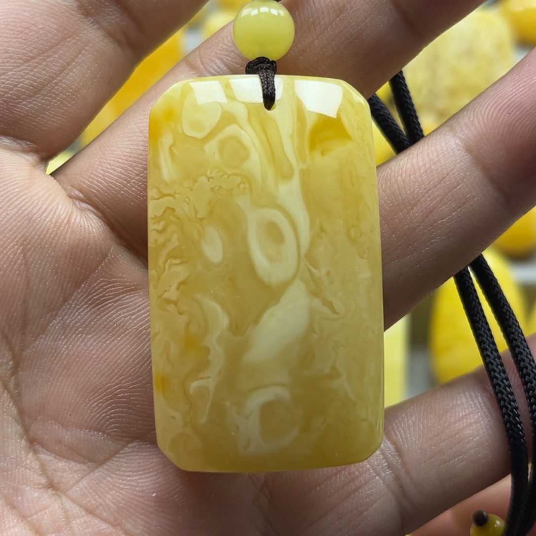 蜜蜡珠宝奇石未镶嵌