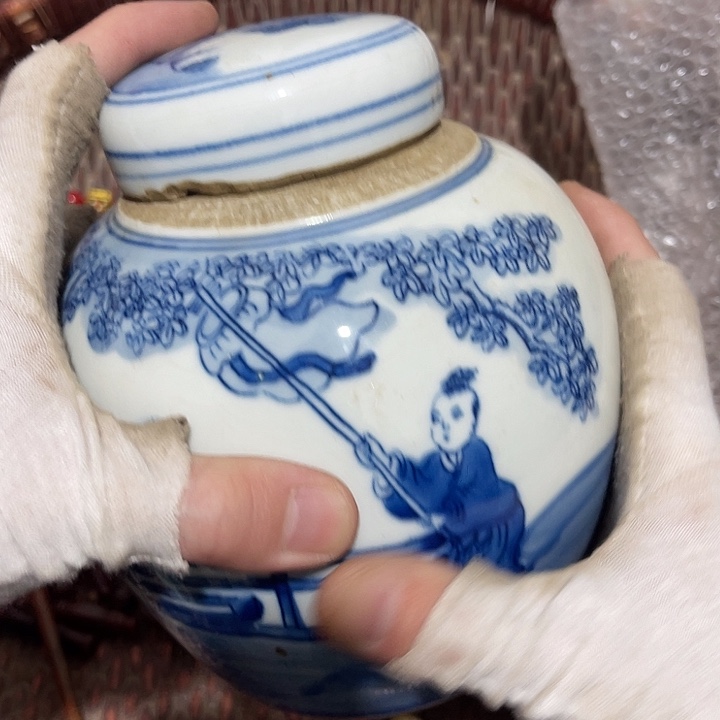 家***兴羽毛茶叶罐等产品的生产和销售工作的