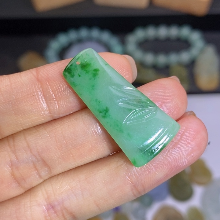 定制翡翠未镶嵌竹节