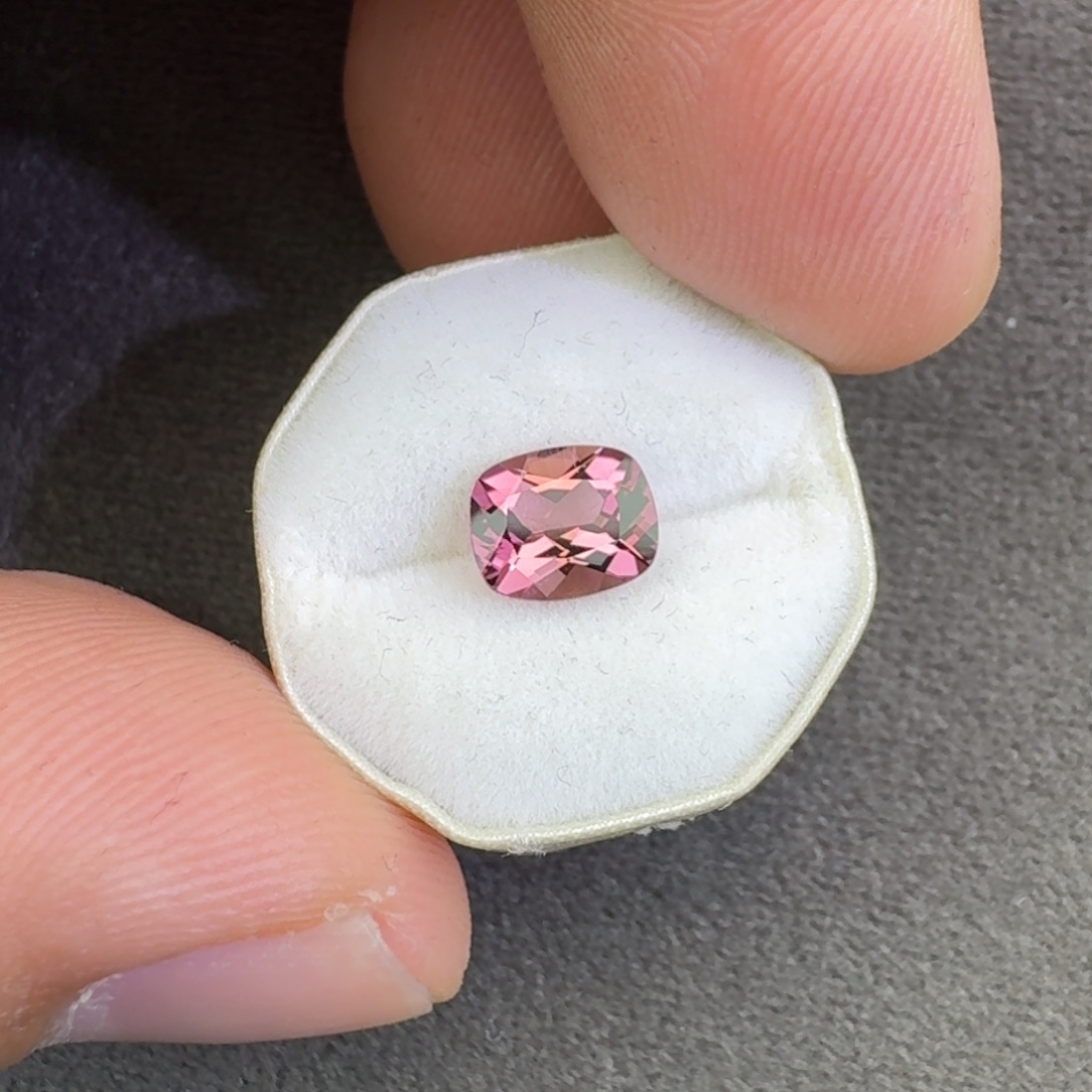 碧玺珠宝奇石未镶嵌1.18ct