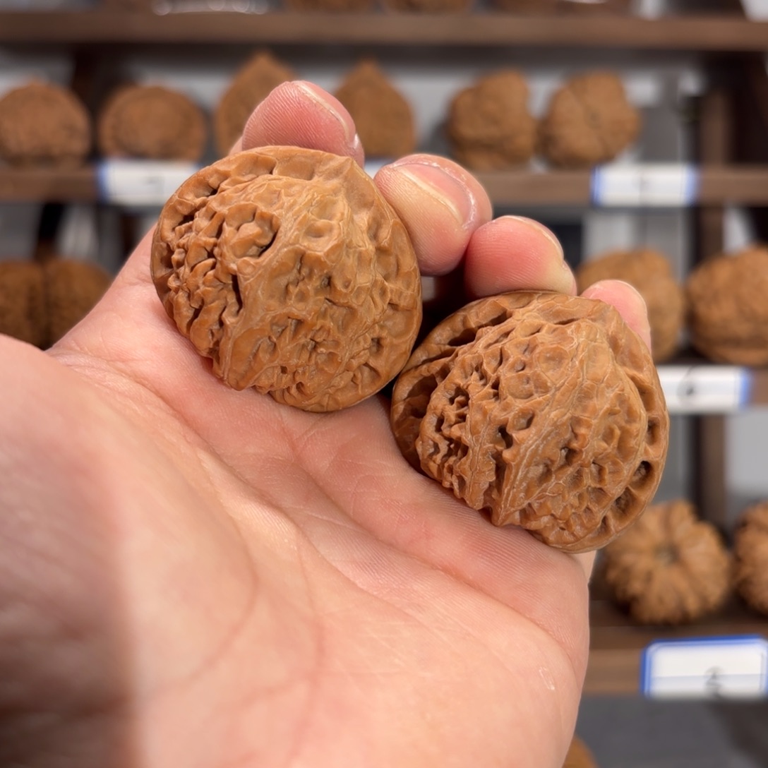 把件文玩核桃40山地宫灯