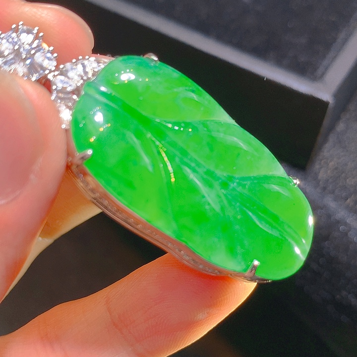 【闪购商品】翡翠颈饰未镶嵌翡翠