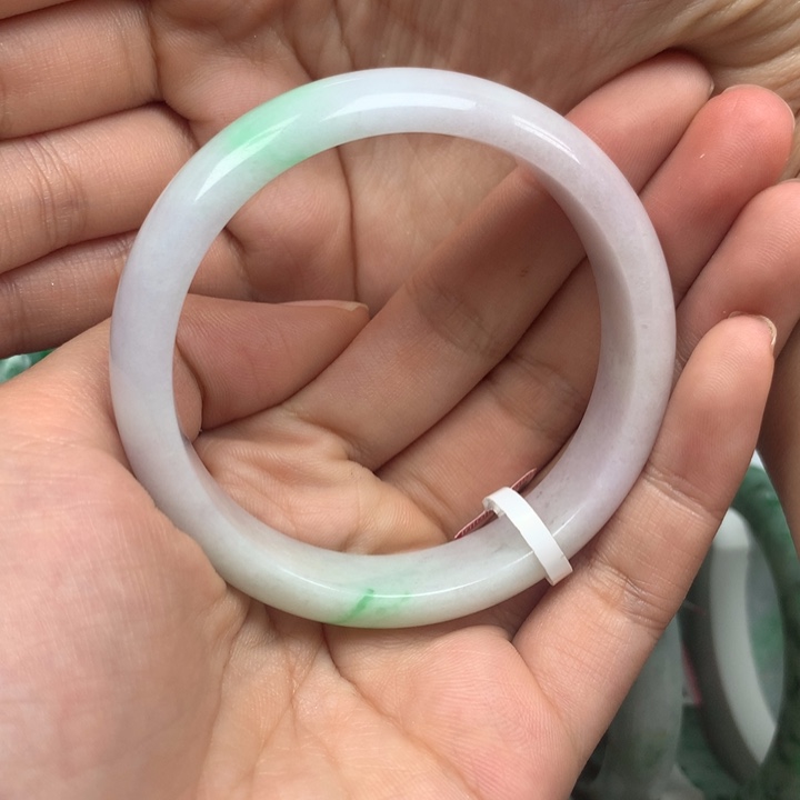翡翠未镶嵌手镯翡翠