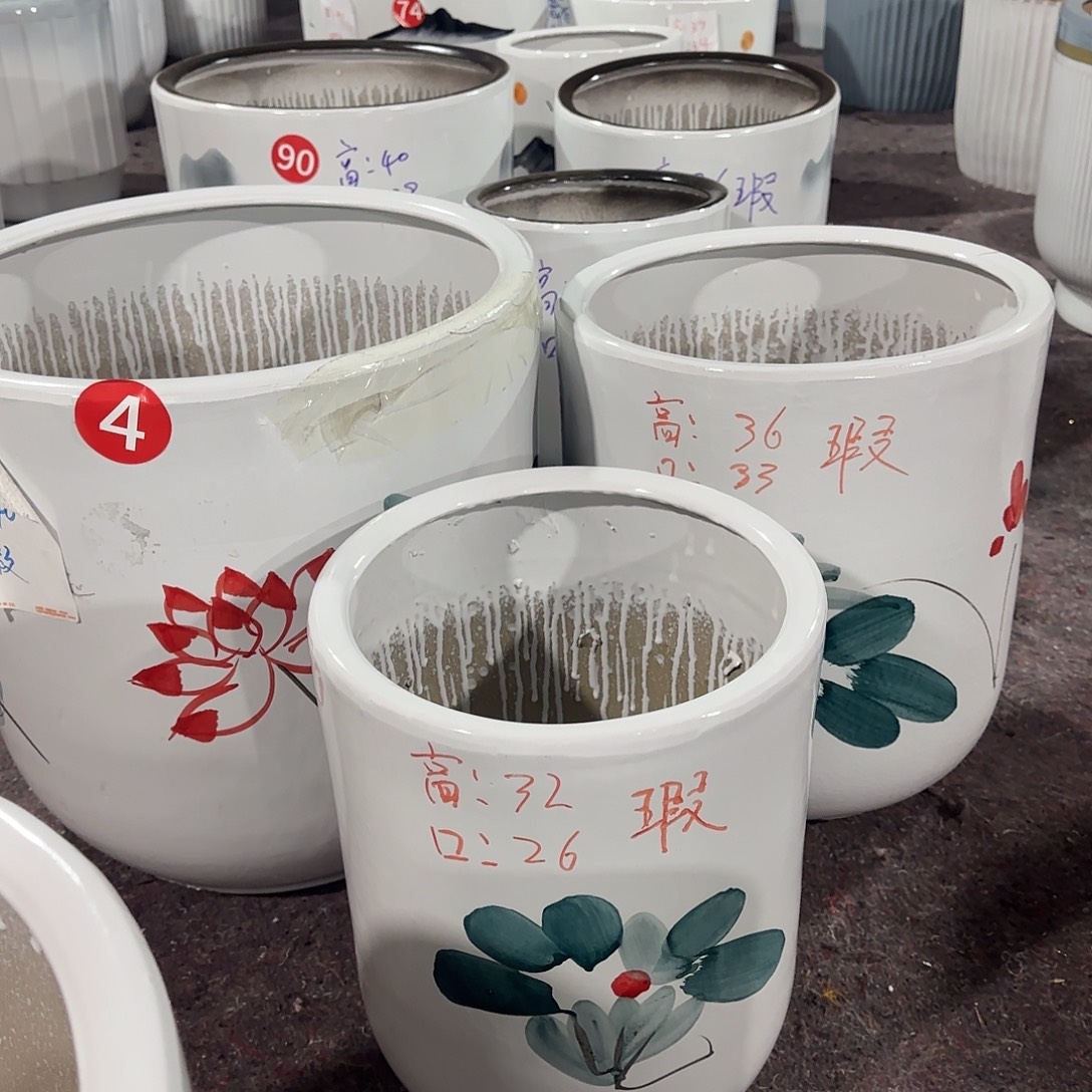 手绘款荷花一套三个盆