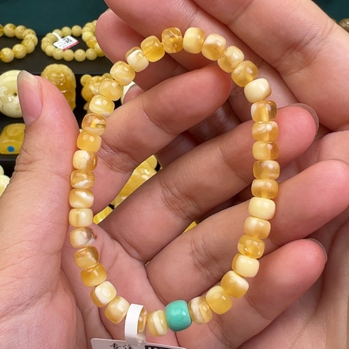 未镶嵌吊坠(不含链)蜜蜡