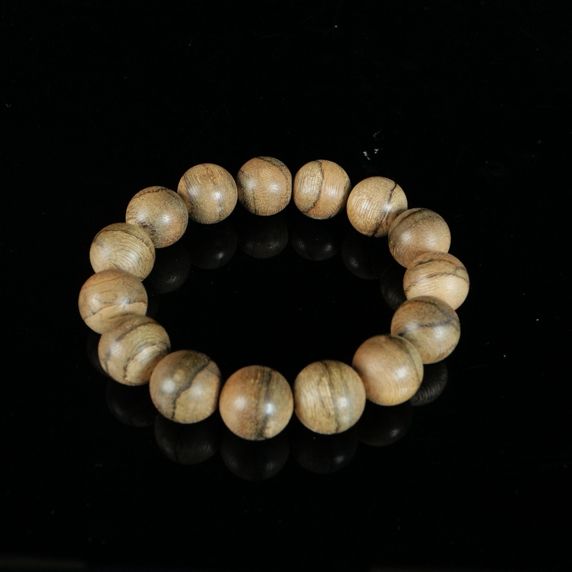 DY-B5717 缅甸密之那软丝沉香手串 1.5cm 14.36g