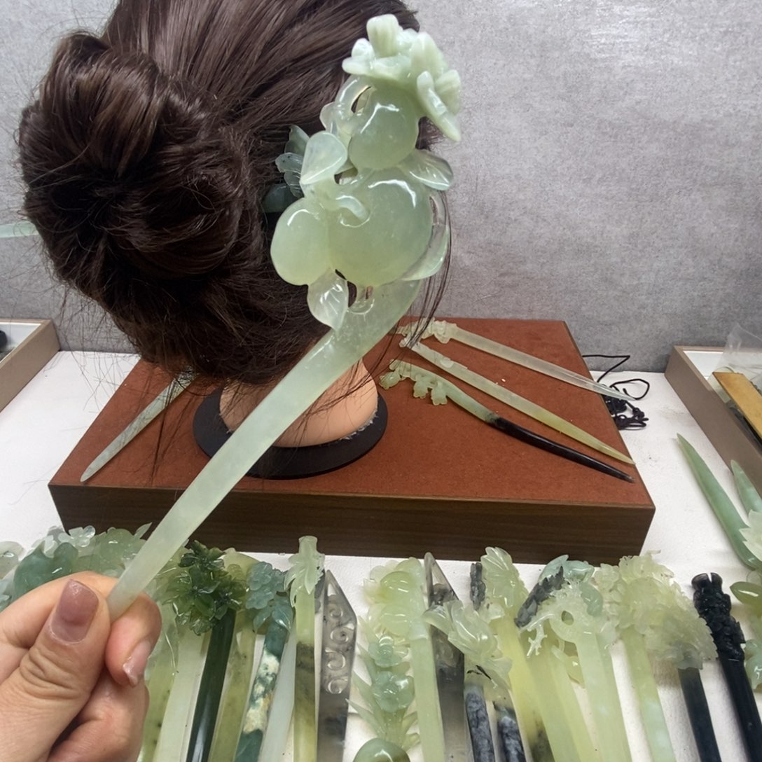 蛇纹石玉未镶嵌发饰