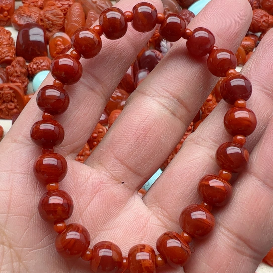 南红玛瑙配饰未镶嵌