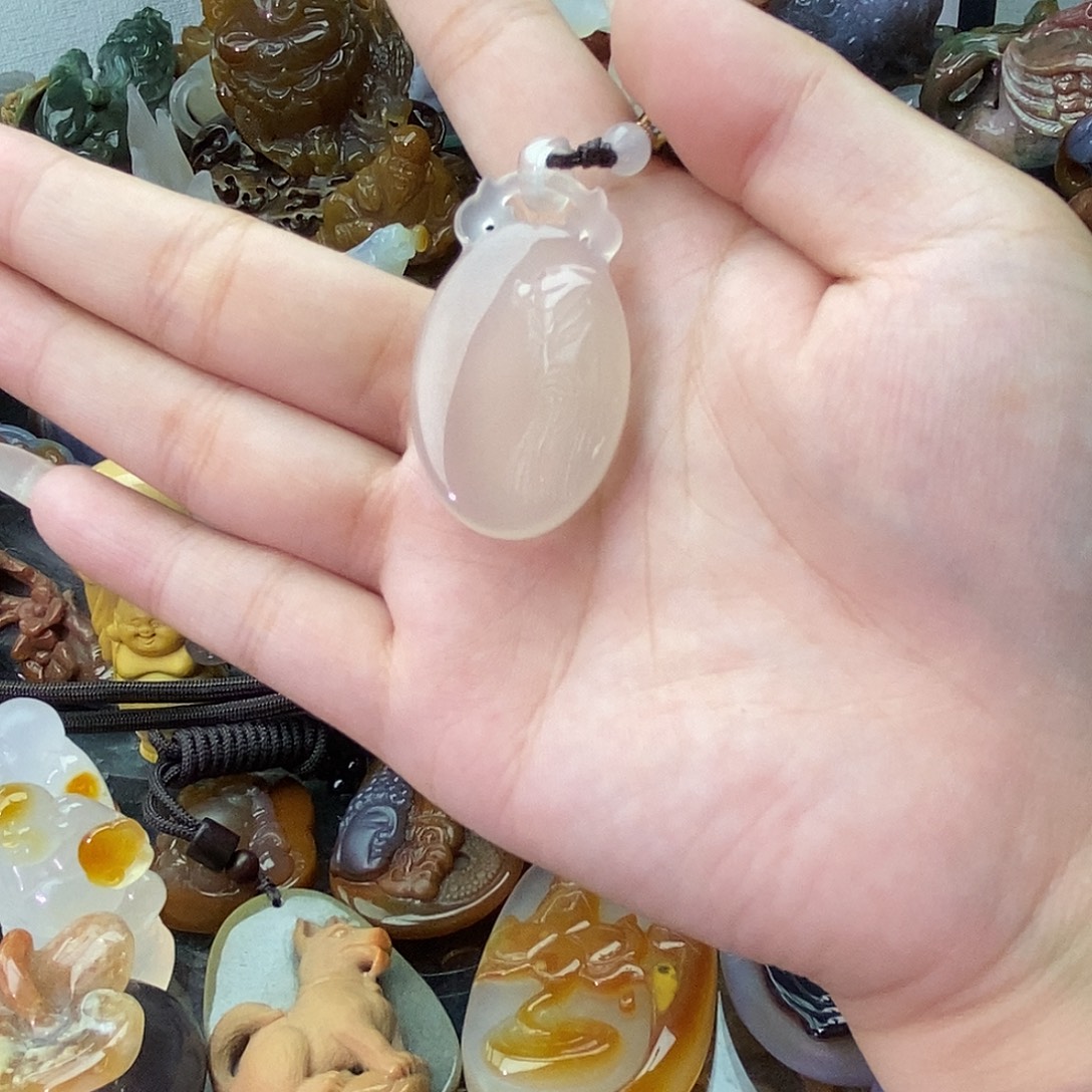 玛瑙/玉髓未镶嵌颈饰