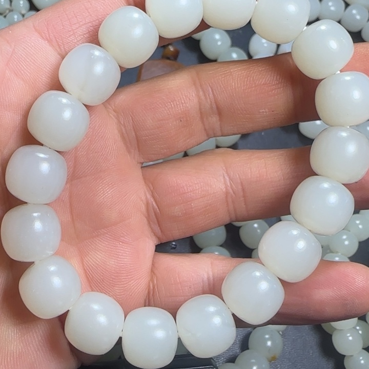 和田玉（子料）未镶嵌手链