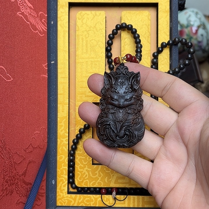 大叶紫檀（黑酸枝木类）