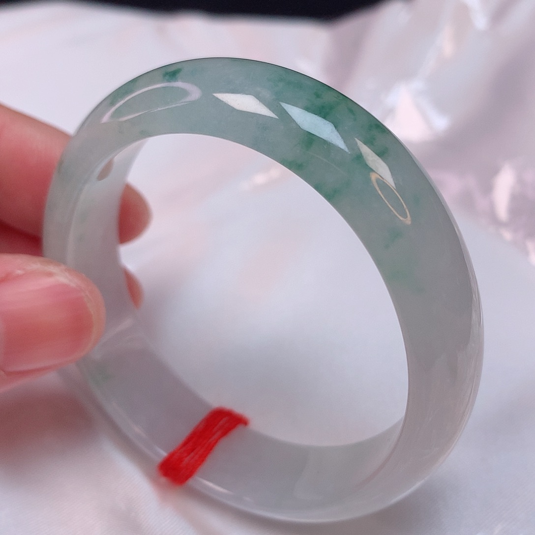 翡翠手镯（贵妃镯）未镶嵌52