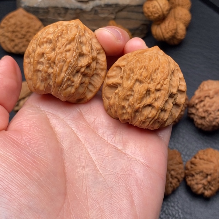 桃核把件尺寸40崔凯