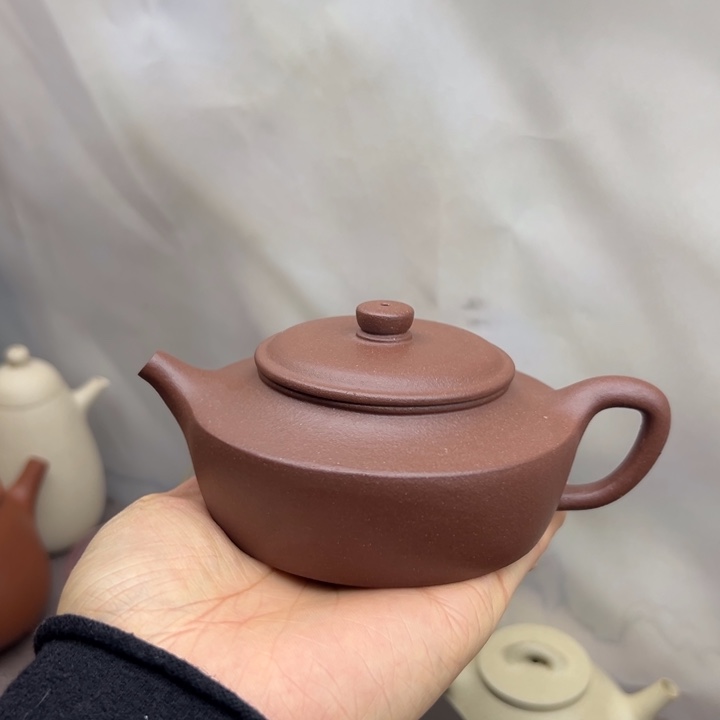 紫砂茶壶紫泥周盘200c c