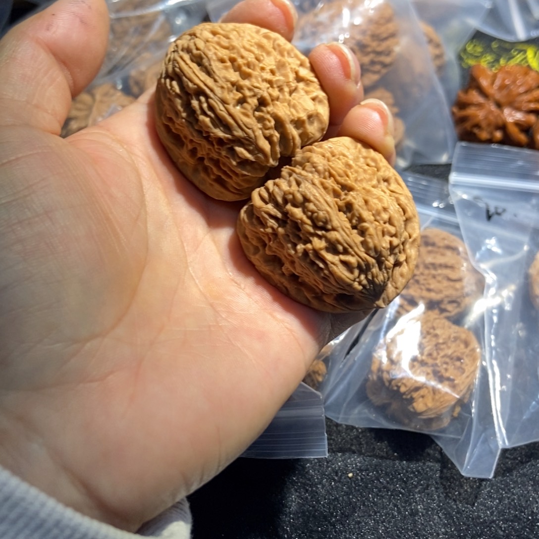 吊坠文玩核桃南疆核桃10