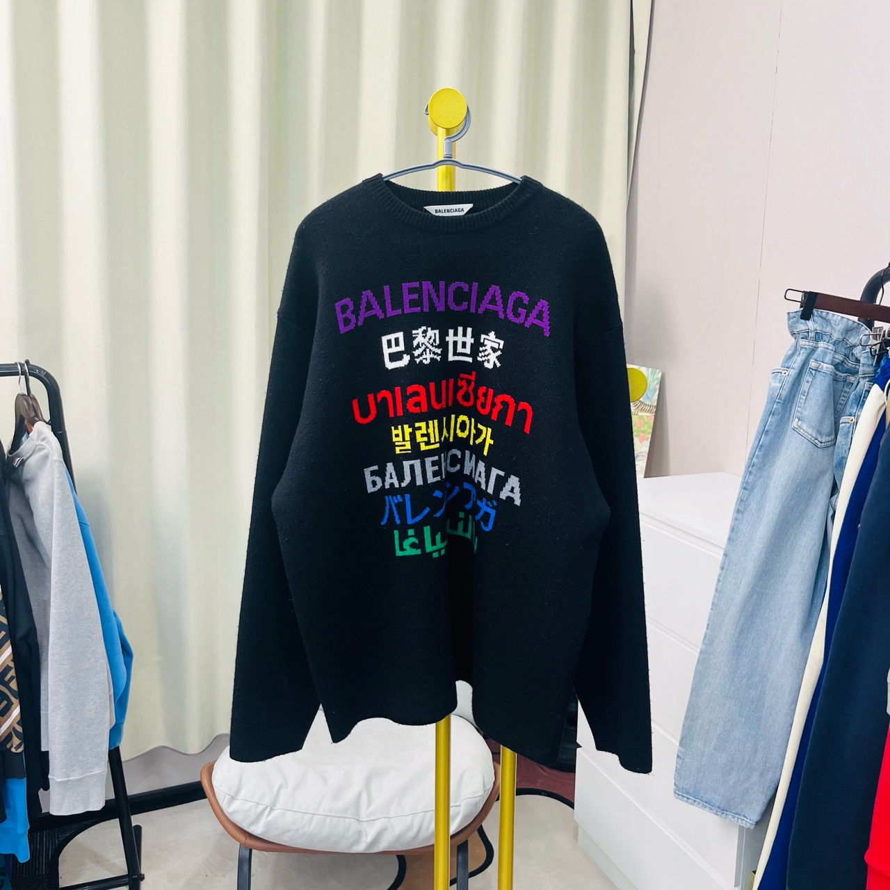 99新 Balenciaga/巴黎世家  黑色七国语言毛衣 S码 