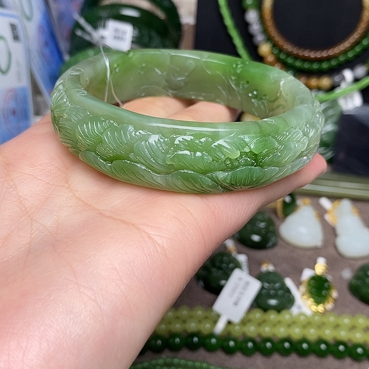 和田玉未镶嵌手镯61