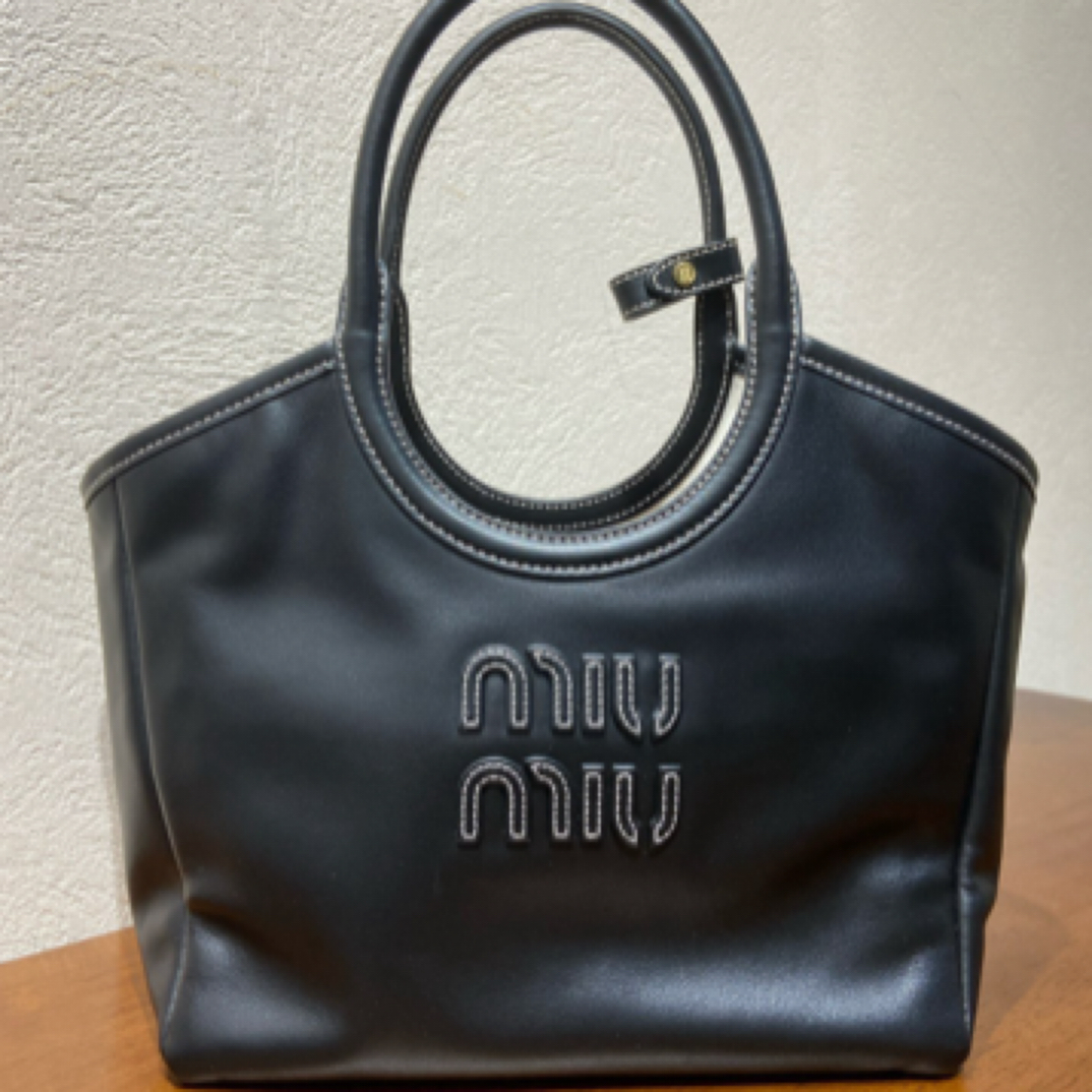 99新 MIU MIU/缪缪 黑金托特包 小号 芯片款休闲时尚女士黑色
