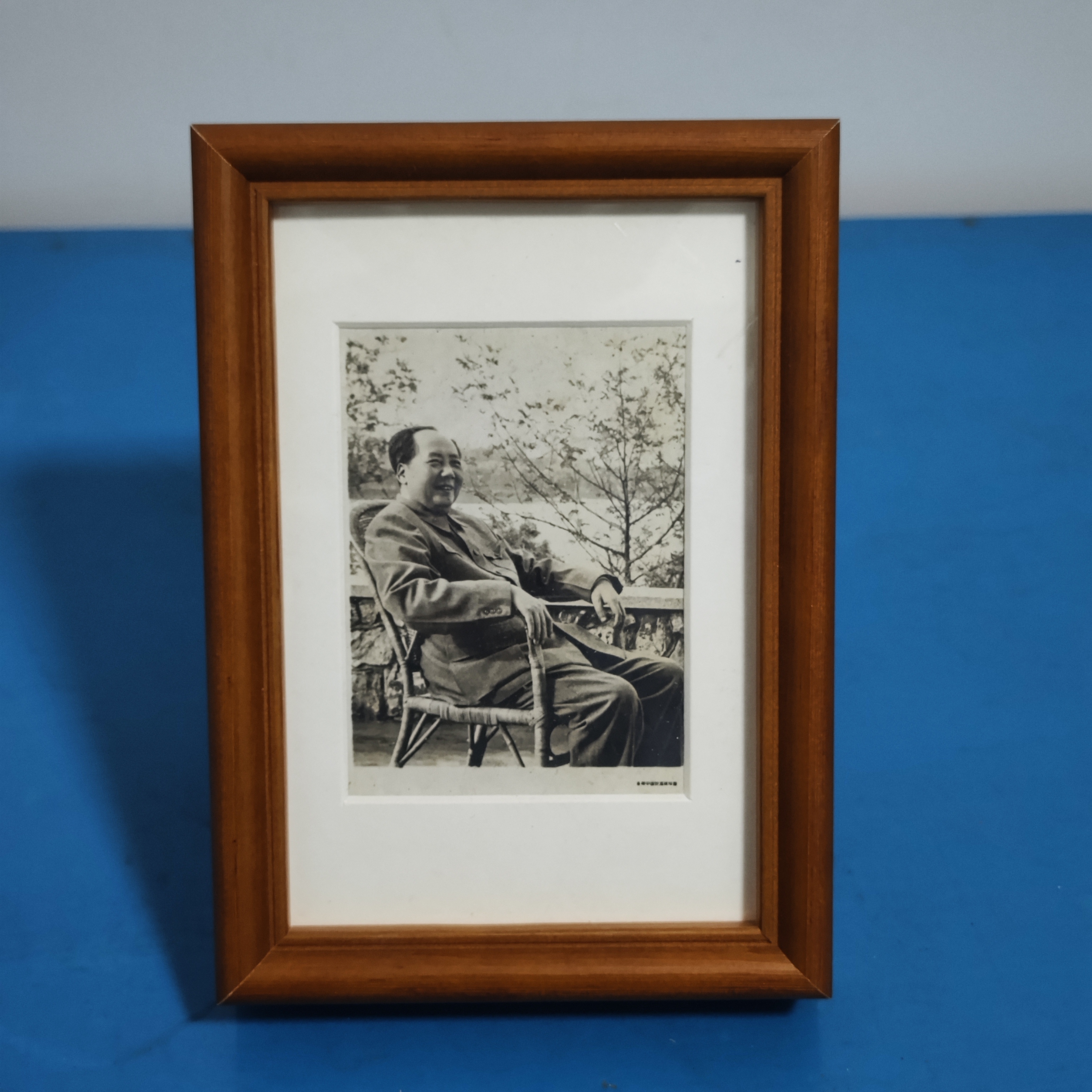 首都中国照相馆教员老照片桌面摆件17×12cm