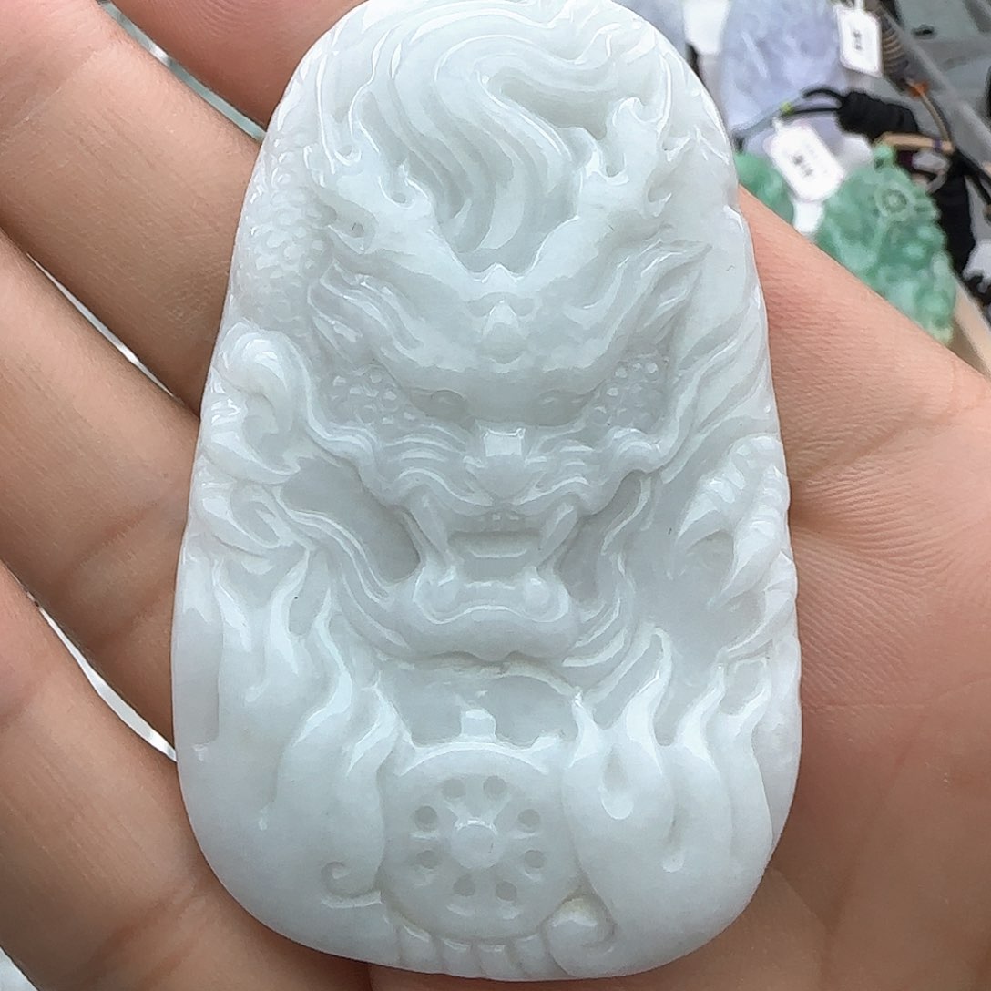 翡翠颈饰未镶嵌柒*翡翠