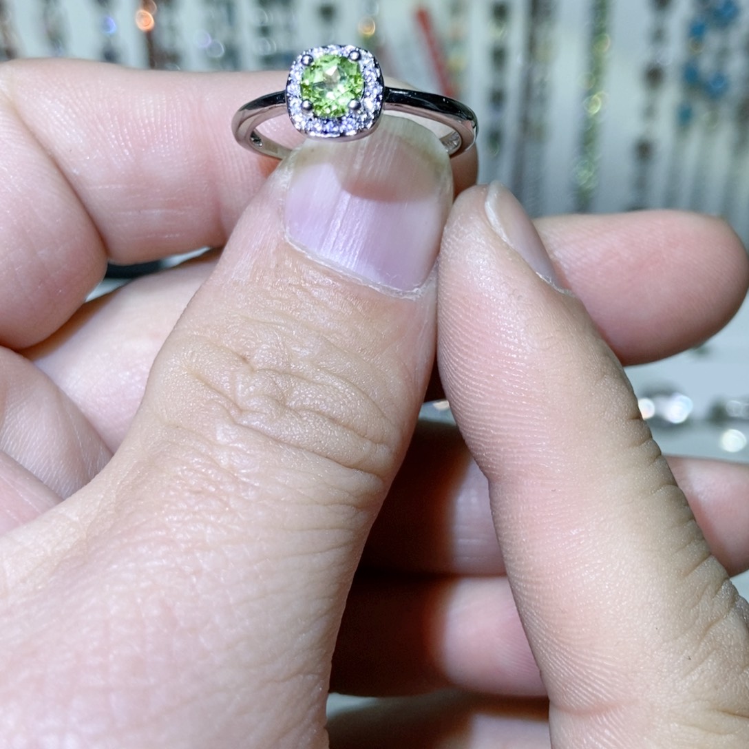 绿水晶戒指银S925镶嵌