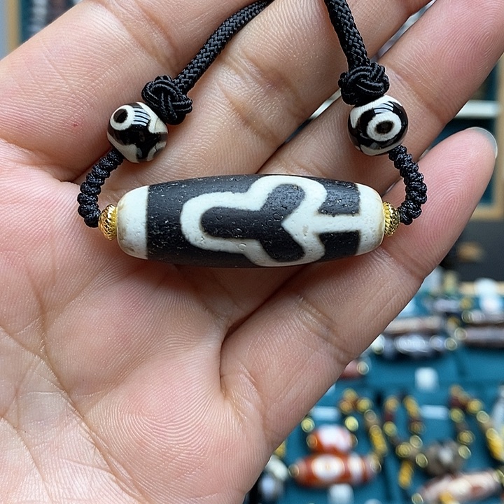 玛瑙/玉髓颈饰合金