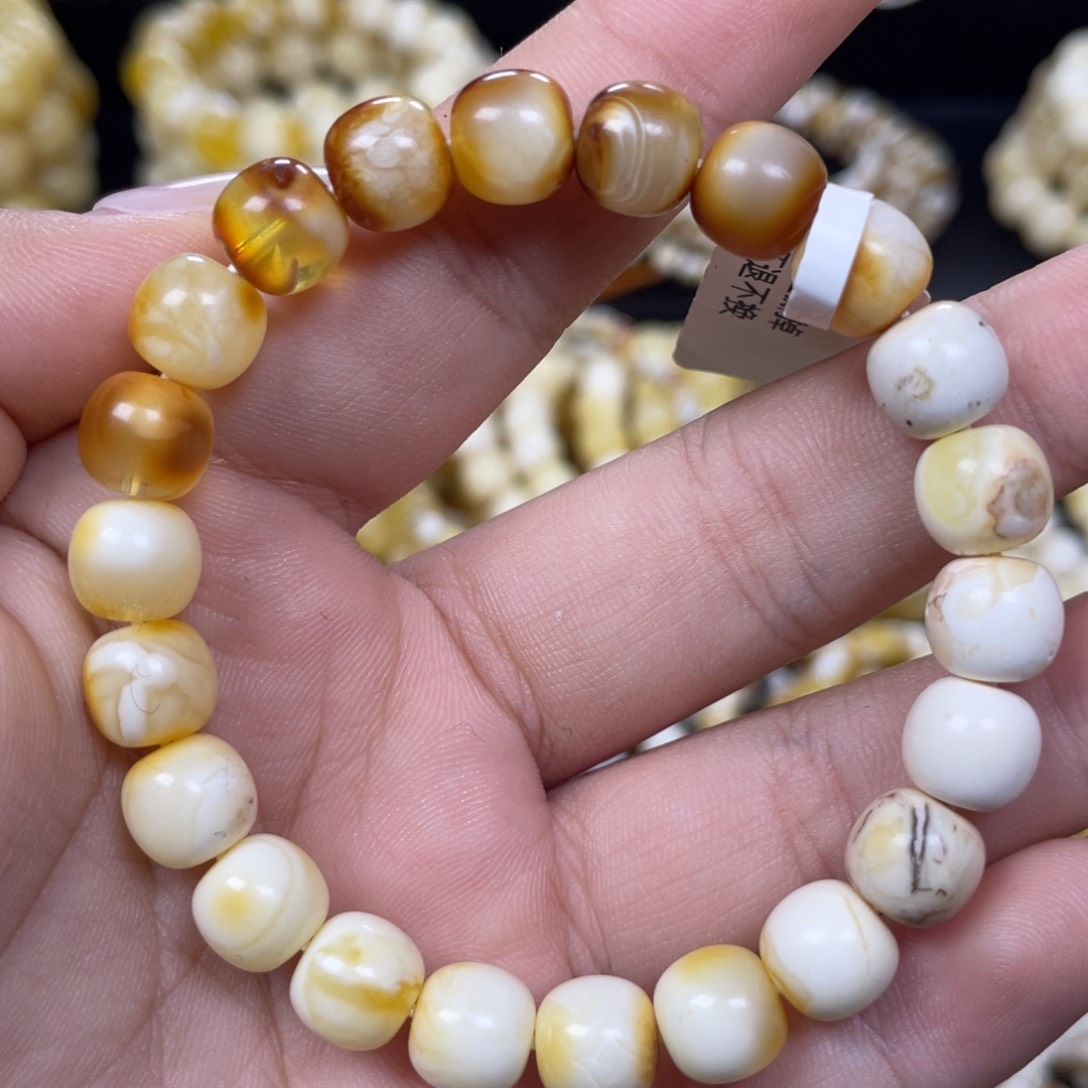 蜜蜡未镶嵌珠宝奇石8.5m