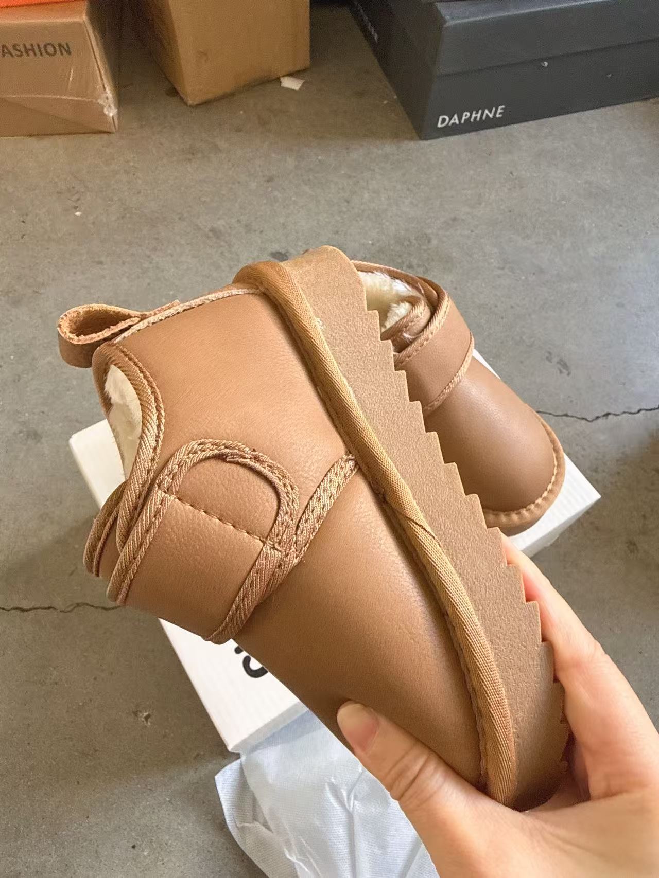 25770B儿童时尚百搭羊皮雪地靴