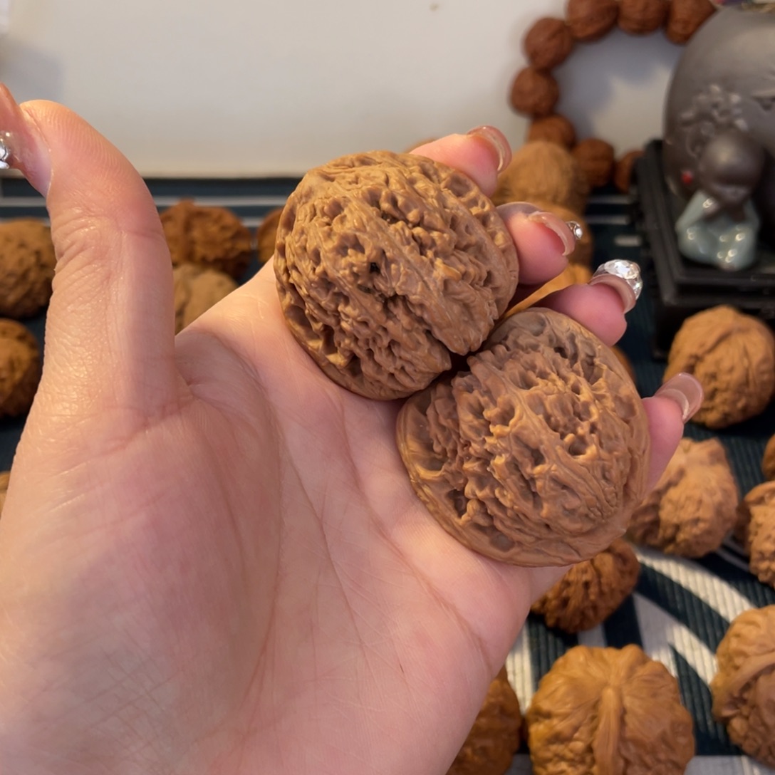 文玩核桃吊坠南疆石42.5