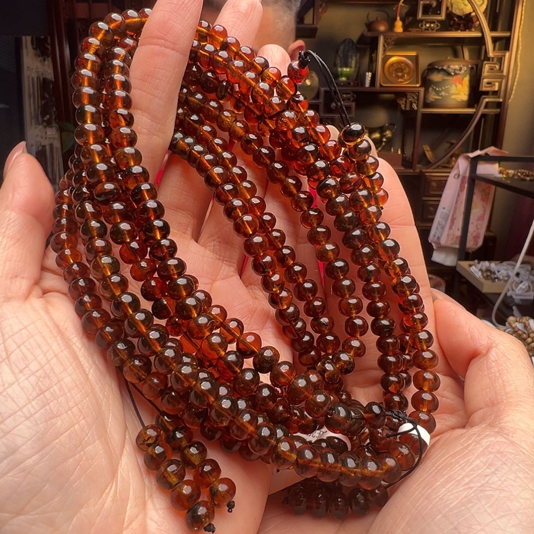 琥珀未镶嵌裸石抚顺琥珀20538六多样性发其一