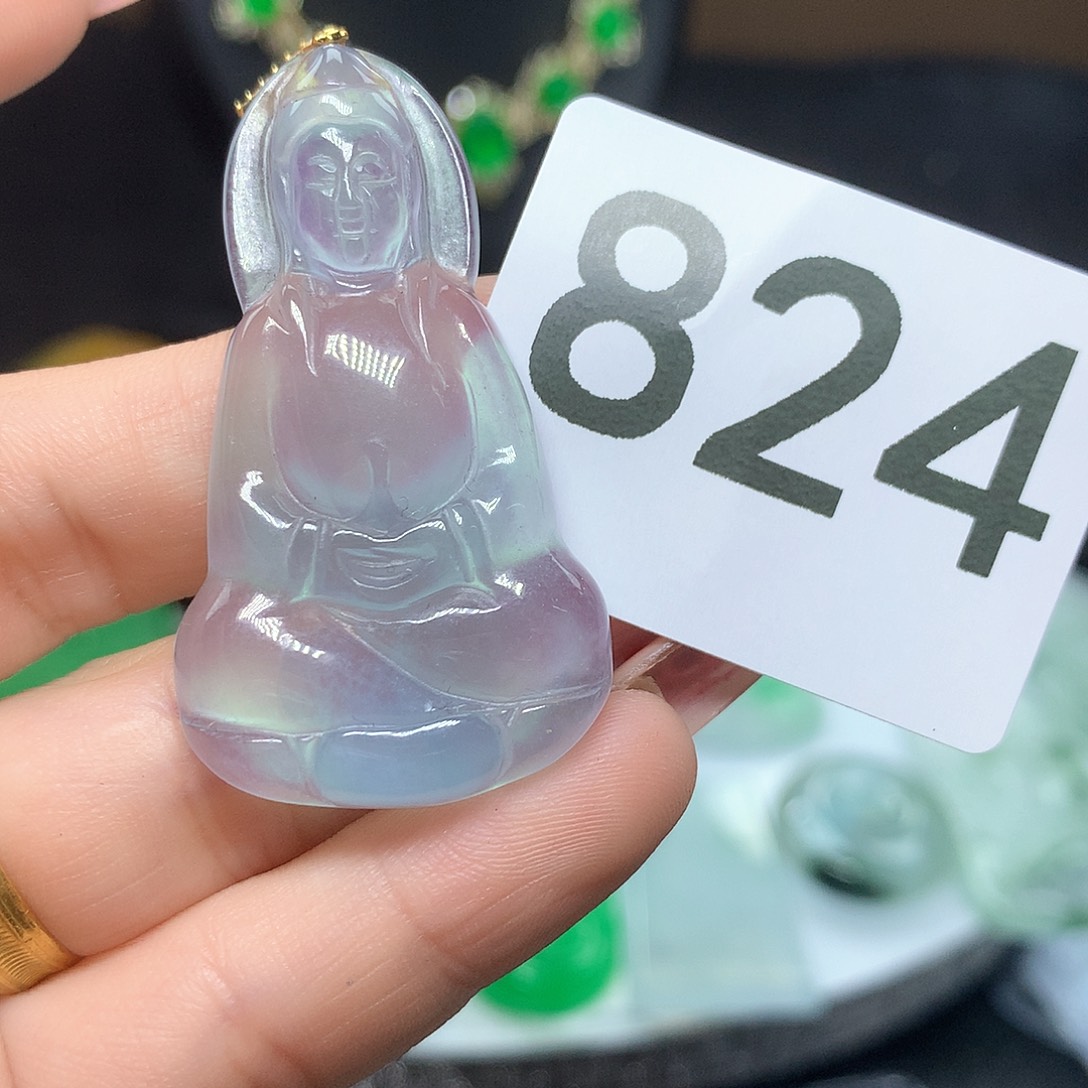 翡翠吊坠(赠链)未镶嵌