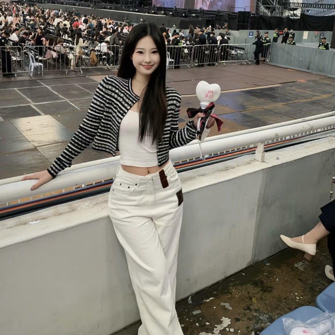 99新 LouisVuitton/路易威登 tob252/logo中腰直筒牛仔裤 34码 棉