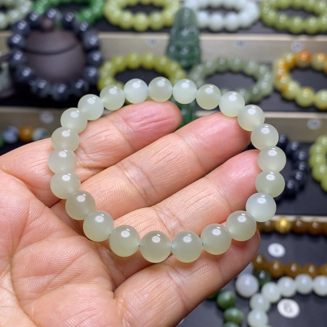 和田玉未镶嵌手串