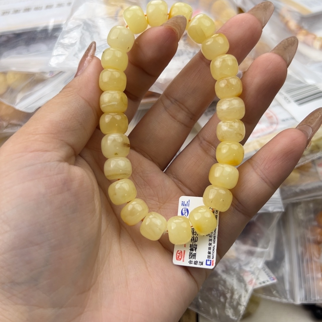 琥珀珠宝奇石未镶嵌